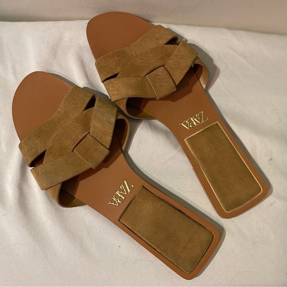 Beautiful Zara size 9.5 sandals. - Picture 1 of 4